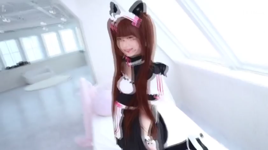 ロールプレイング · 中景 · 微笑 · 跪き姿勢 · 室内撮影スタジオ · メイド服 · 看向镜头 · 猫耳ヘアバンド