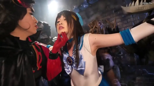 迷离 · 上半身 · 水手服 · 摄影棚 · 调教 · 手套 · Cosplay · 捏下巴