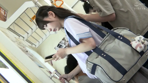 侧身 · 站立 · 平静 · 乘车 · 水手服 · 电车内 · 痴汉系列 · 学校包