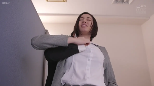 办公室 · 灰色西装 · 近景 · Pain · 受制 · 屏风 · 被抱住 · 职场纠纷