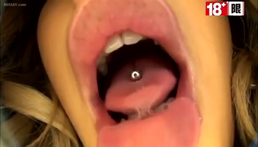 室内 · 嘴部特写