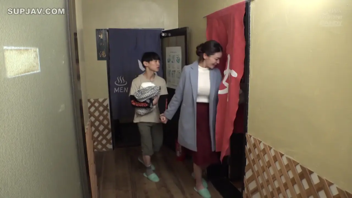 全景 · 长裙 · 浴池入口