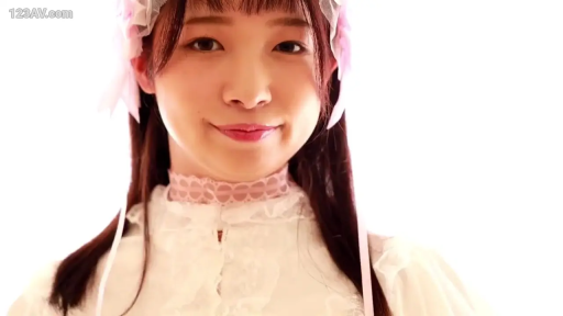 臉部特寫 · 微笑 · 注视镜头 · 攝影棚 · 日系 · 正面 · 蕾丝头饰 · 蕾丝洛丽塔装