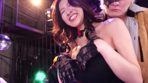 俱乐部 · 迪斯科球 · 从后环抱 · 蕾丝长手套 · 嬉笑 · 狂喜 · 群交背景 · 胸部近景