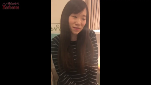 Indoor · Sitting Posture · 交流 · 上半身 · 长发 · 害羞 · Striped Long Sleeve