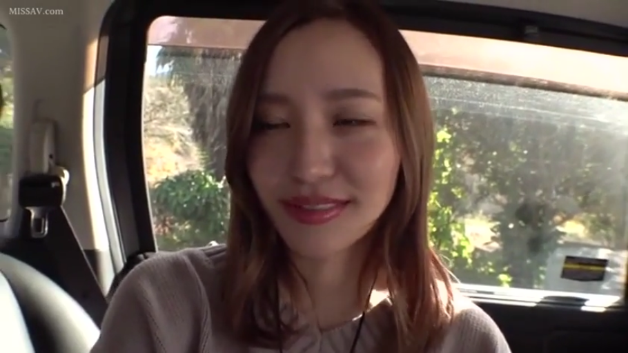 室内 · 全身 · 性行为 · 微笑 · 皮质头罩 · 成人内容 · 黑色情趣内衣 · 女上位跨坐