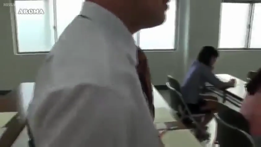 室内 · 局部马赛克 · 性行为 · 黑色蕾丝内裤 · 半身 · 高潮脸 · 抬腿