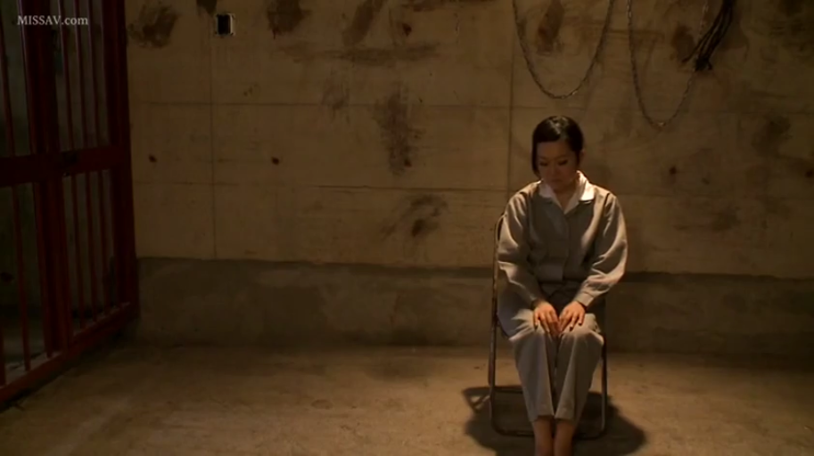 Sitting Posture · Contemplation · 全景 · Secret Room · 灰色囚服