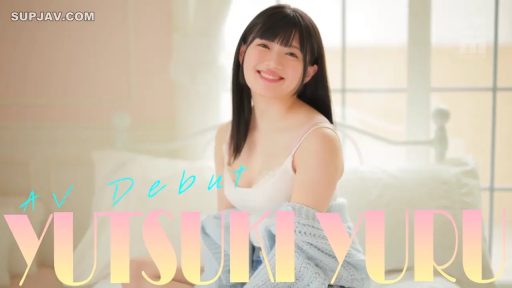 坐姿 · 卧室 · 半身 · 吊带衫