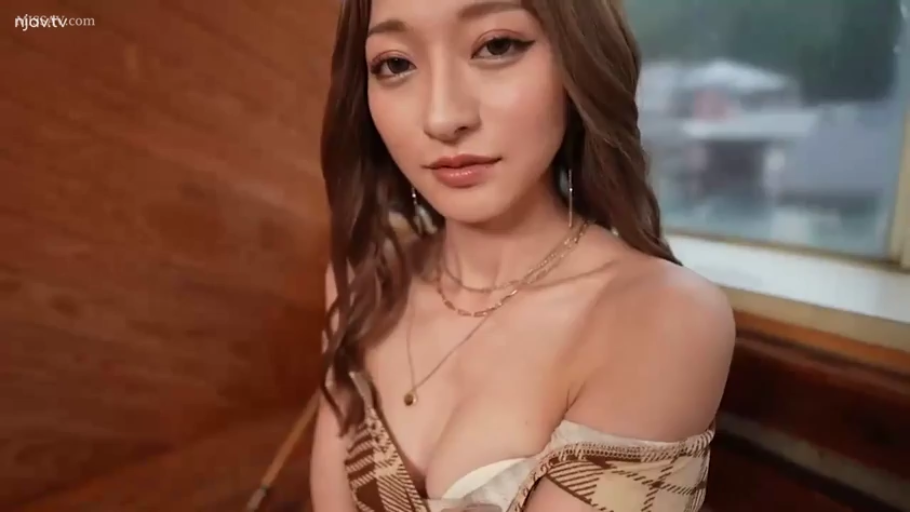 面部特写 · 注视镜头 · 项链耳环 · 正面俯身 · 室内木屋 · 亚洲熟女 · 露肩格纹裙 · 性感迷离