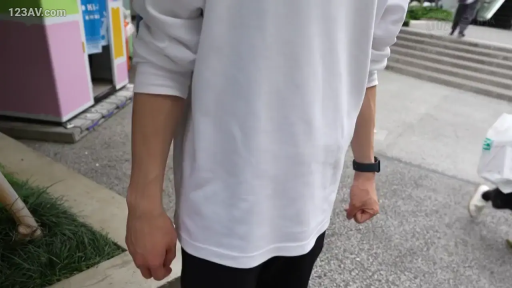 Stand · Trunk · Outdoor · 白色长袖T恤