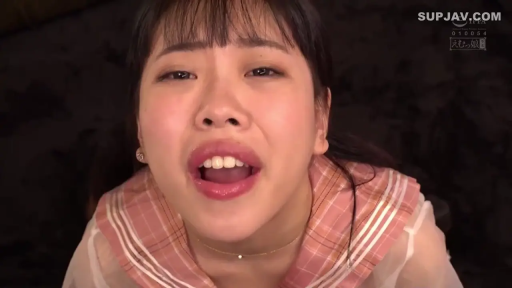 室内 · 制服 · ネックレス · 顔のクローズアップ · 仰视 · 口を開け · 渇望