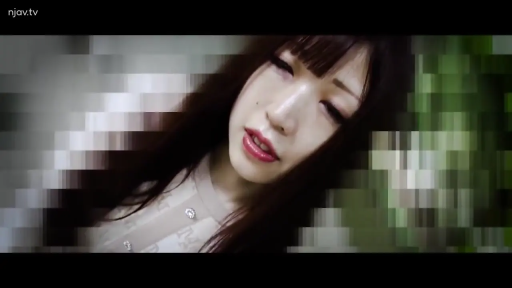 室内 · 部分モザイク · 顔のクローズアップ · 私服 · 诱惑 · 凝視 · 横に頭を傾ける