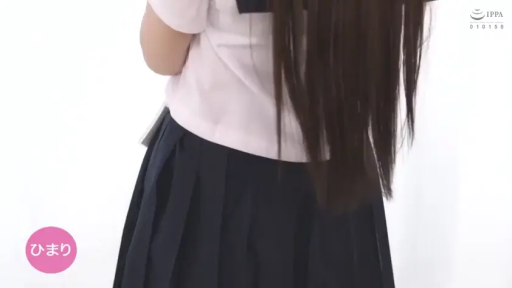 水手服 · 白色背景