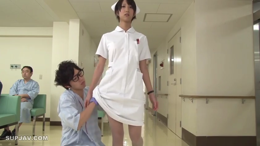 室内 · 脸部 · 闭眼 · 跪姿 · 颜射 · 精液 · 内衣 · 射精