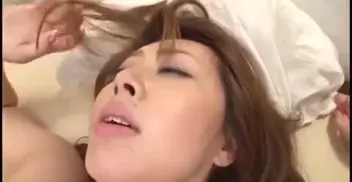 眼神涣散 · 枕头 · 仰卧 · 面部特写 · 床上 · 颜艺 · 性高潮反应