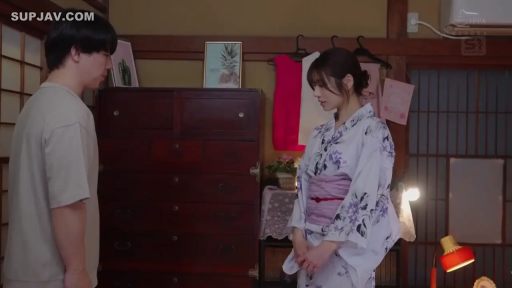 憂鬱 · 站立 · 和室 · 全景 · 对视 · 浴衣 · 柜子