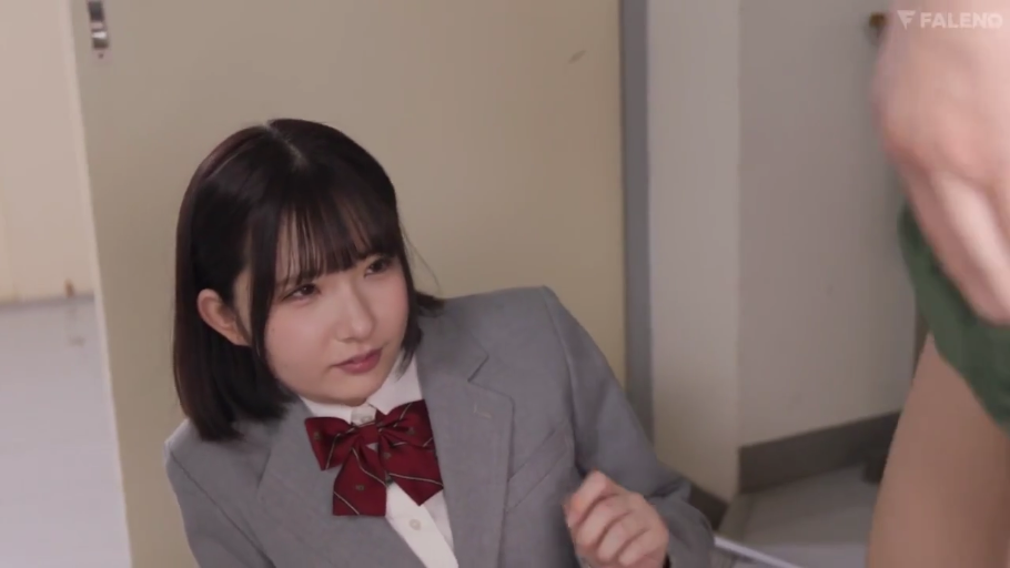 坐姿 · 角色扮演 · 腿部特写 · 运动服 · 体育馆 · 关切 · 计分板 · 包扎伤口