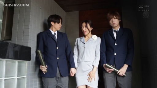 坐姿 · 调情 · 床上 · 微笑 · 中景 · 情侣 · 学生制服（半脱）