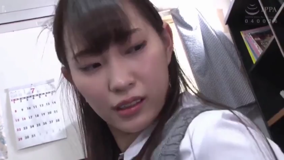 脸部特写 · 办公室 · 制服