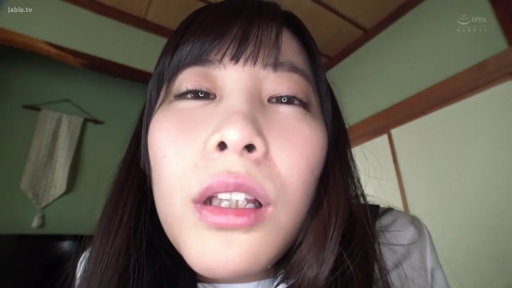 俯身 · 和室 · 面部特写 · 注视 · 水手服 · 失神 · 女高中生