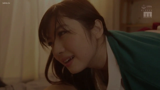 室内 · 脸部 · 享受 · 俯卧 · 特写 · 呻吟 · 运动服