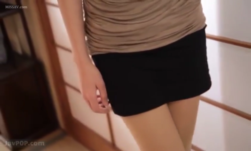 室内 · 面部 · 俯身 · 第一视角 · 口交 · 迷离 · 吊带