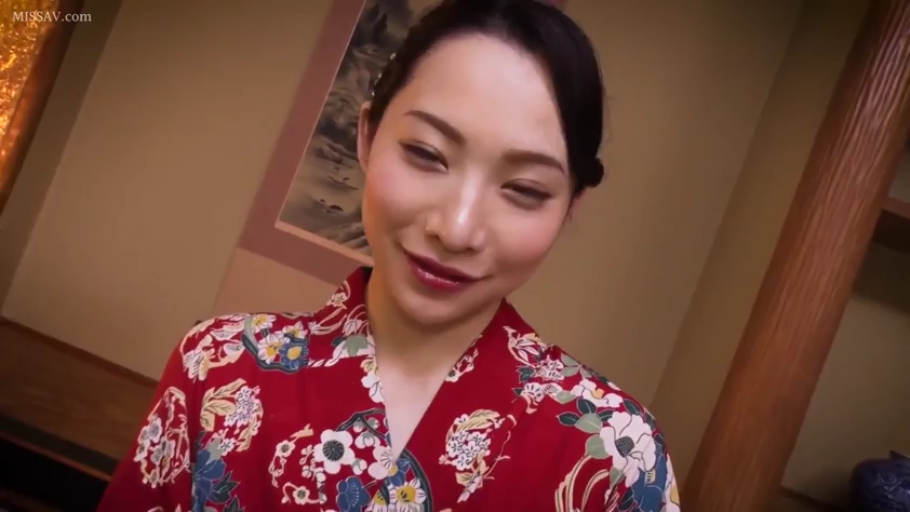 面部 · 温柔 · 正面 · 和服 · 日式室内 · 肖像 · 微笑注视