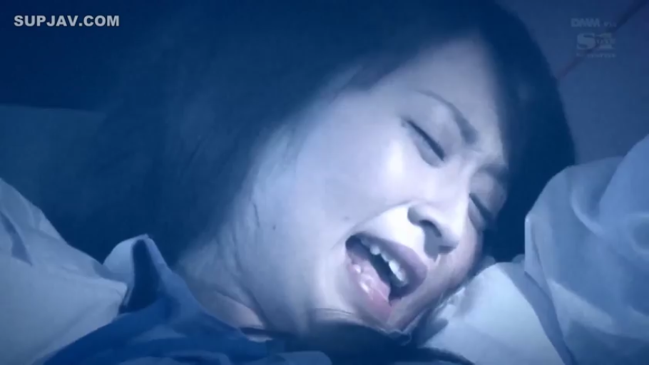 室内 · 护士服 · 脸部特写 · 呻吟 · 躺姿 · 高潮表情 · 亚洲