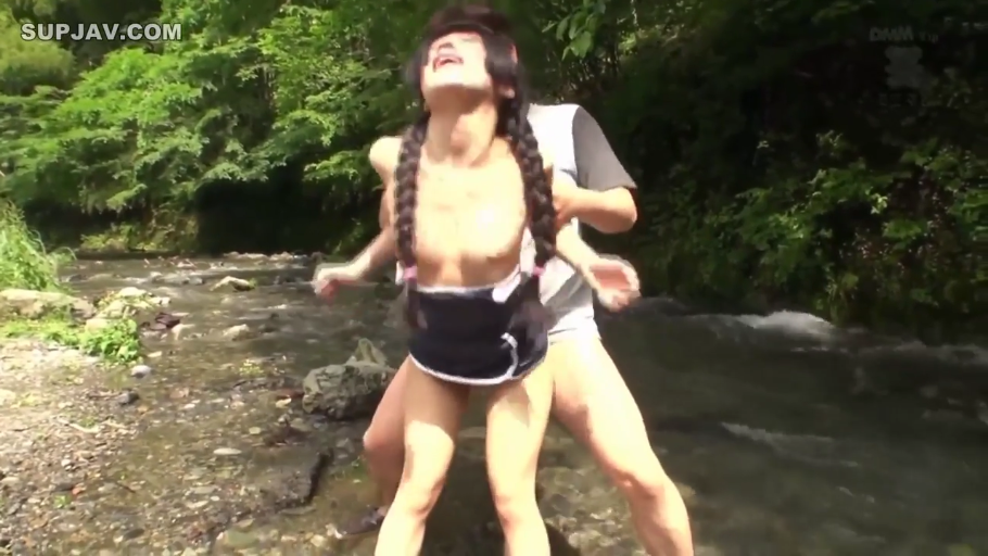 站立 · 中景 · 陶醉 · 户外性爱 · 溪边 · 双辫子 · 露乳Cosplay