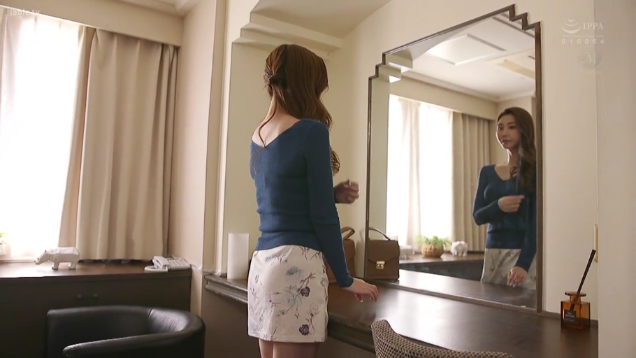 Indoor · 蓝色紧身衣