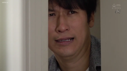 Indoor · 面部特写 · 灰格子衬衫