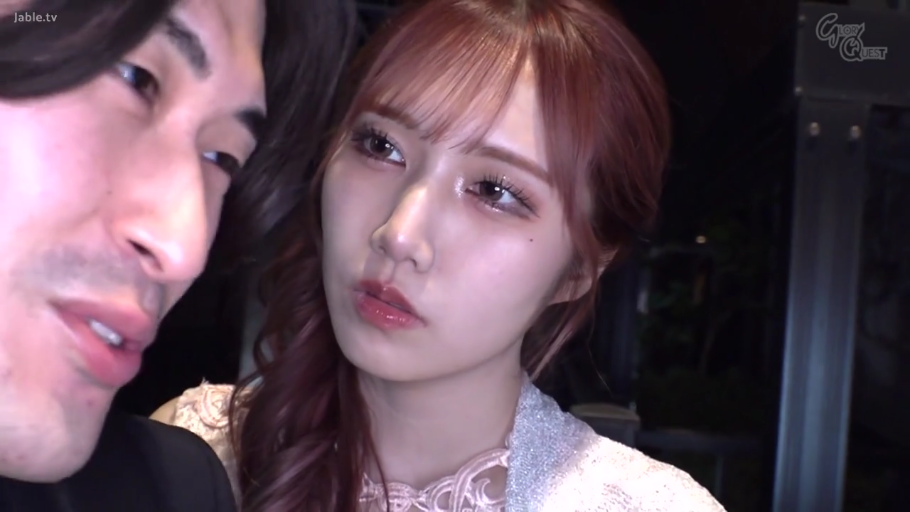 顔部のクローズアップ · 凝視 · 街道 · 近づいて · 茫然 · 蕾丝裙