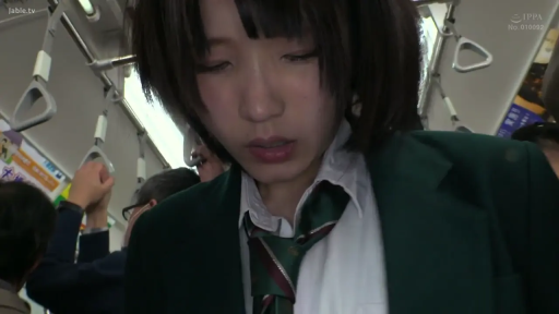 顔部のクローズアップ · 站立 · 制服 · 恍惚 · 乘车 · 电车 · 痴汉题材 · 拉环