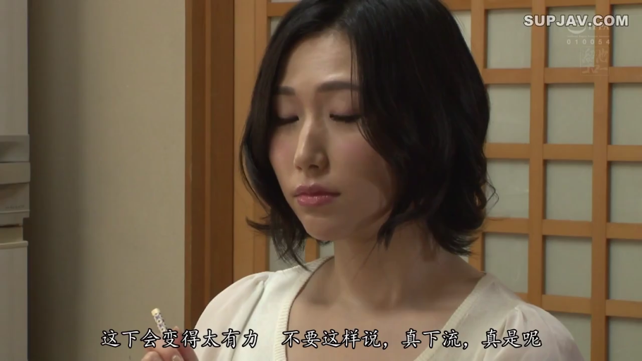 室内 · 白色衬衫 · 头部特写 · 正面