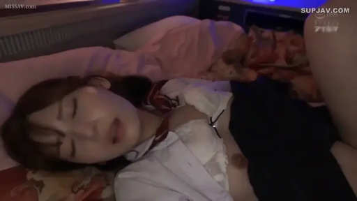 Bedroom · Supine · 制服 · 上半身