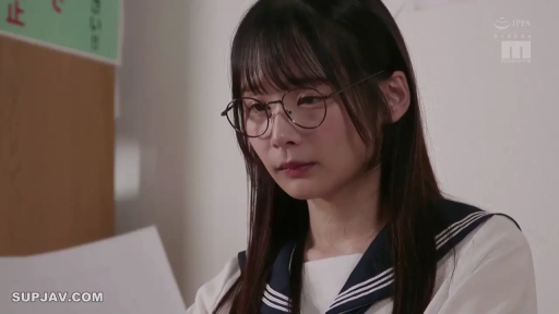 Indoor · Sitting Posture · Serious · Glasses · Close-up of the face · Sailor suit · Reading · 黑长直