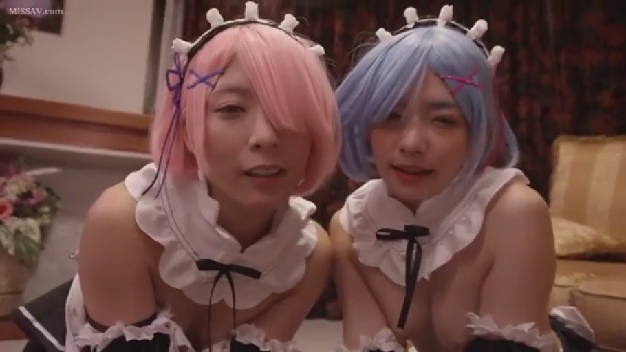 室内 · 俯身 · 脸部特写 · 迷离 · 女仆装 · 假发 · 动漫Cosplay · 对视镜头