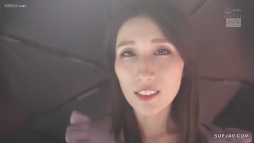 室内 · 脸部特写 · 正面 · 紫色上衣