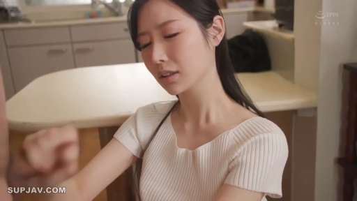 Sitting Posture · Close-up of the face · Mosaic · Kitchen · Forbearance · 白色针织衫 · 被手淫