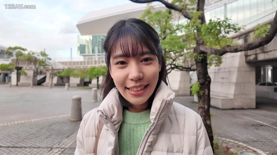投入 · 卧室 · 口交 · 马赛克 · 趴姿 · 床 · 职场装 · 性器官特写