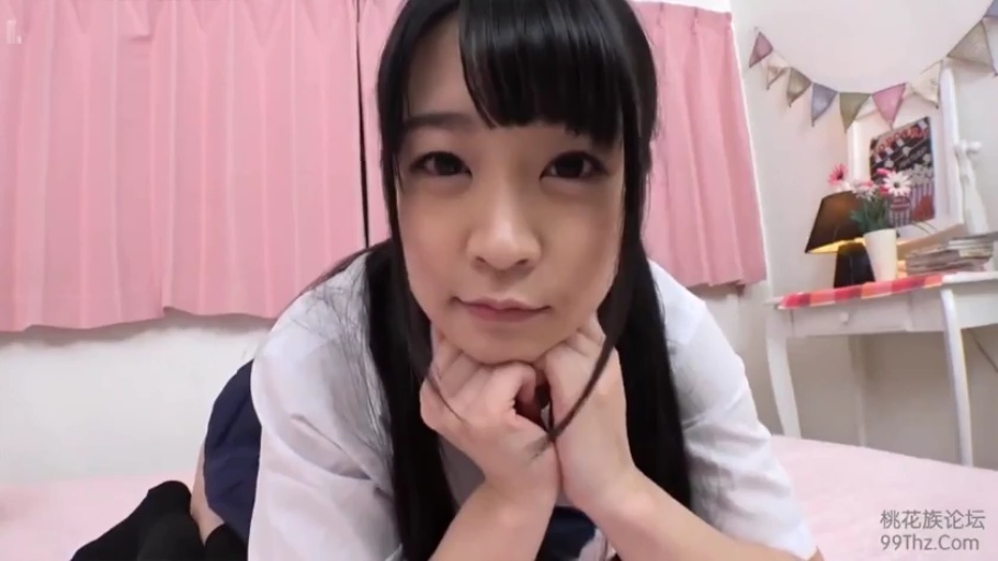 脸部 · 卧室 · 趴姿 · 微笑 · 注视 · JK制服 · 黑发