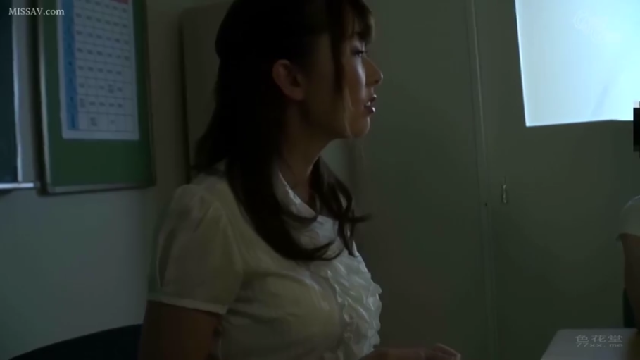 室内 · 胸部 · 跪坐 · 全裸 · 马赛克 · 群交 · 沉醉