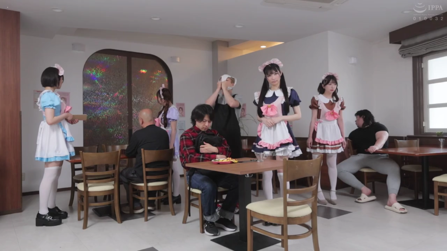 站立 · 全景 · 自然 · 劇情 · 女僕裝 · 餐厅 · 服務 · 桌椅