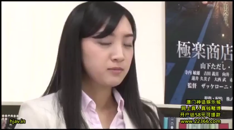 室内 · 脸部特写 · 职业装 · 正面