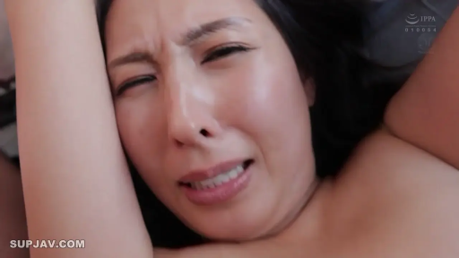坐姿 · 脸部 · 全裸 · 口交 · 诱惑 · 更衣室