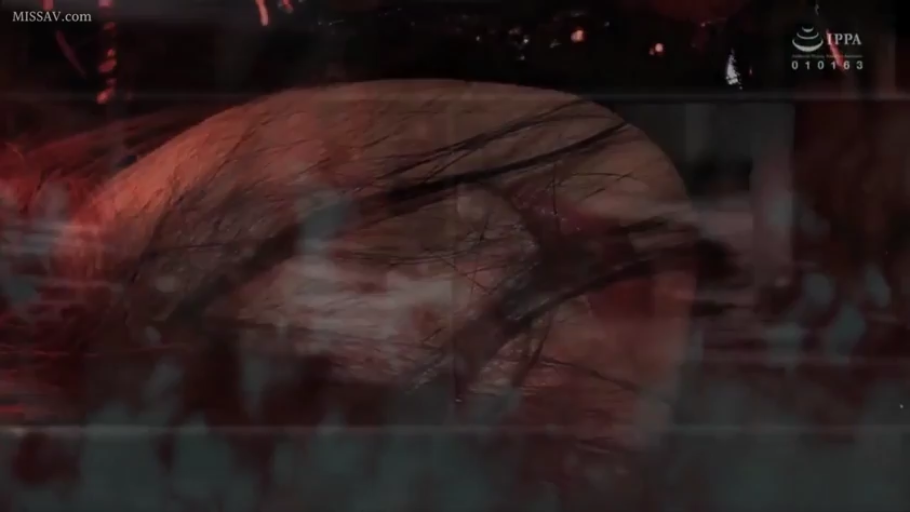 室内 · 全裸 · 俯卧 · 臀部特写