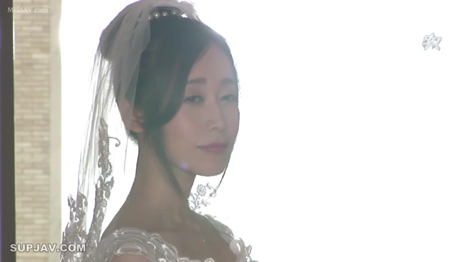 室内 · 上半身 · 婚纱