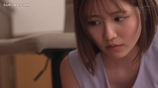 Bend over · Contemplation · Melancholy · Room · 椅子 · 近景 · Header · 浅蓝无袖衫