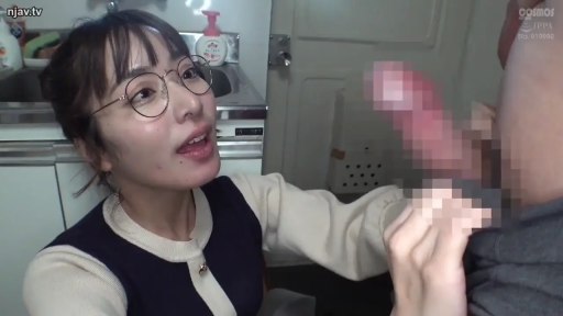 面部 · Glasses · oral sex · Mosaic · Kneeling posture · Sweater · 洗手间 · 张嘴